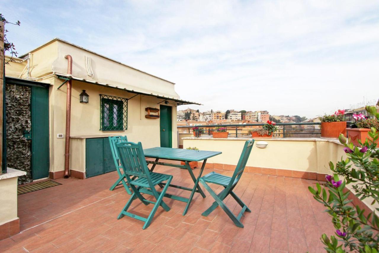 Ferienwohnung In The Clouds Over Trastevere, Penthouse Studio Rom Exterior foto